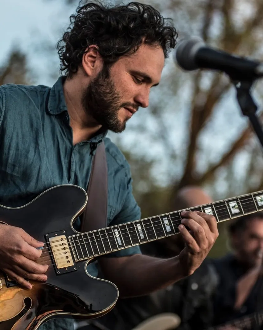 Álvaro Leal, Guitarra y voz de Sunloop